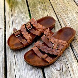 Leather sandals